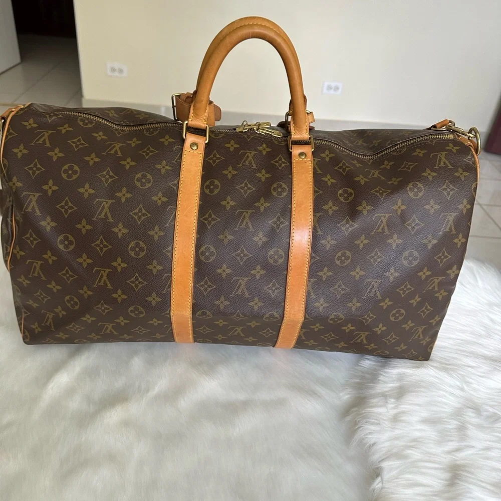 Stunning travel bag